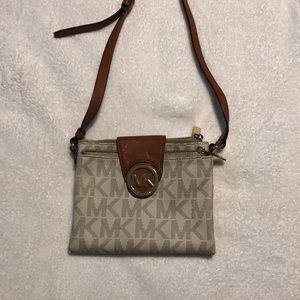 Michael Kors cross body purse